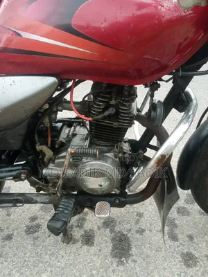 Bajaj Platina 100 2018 Red