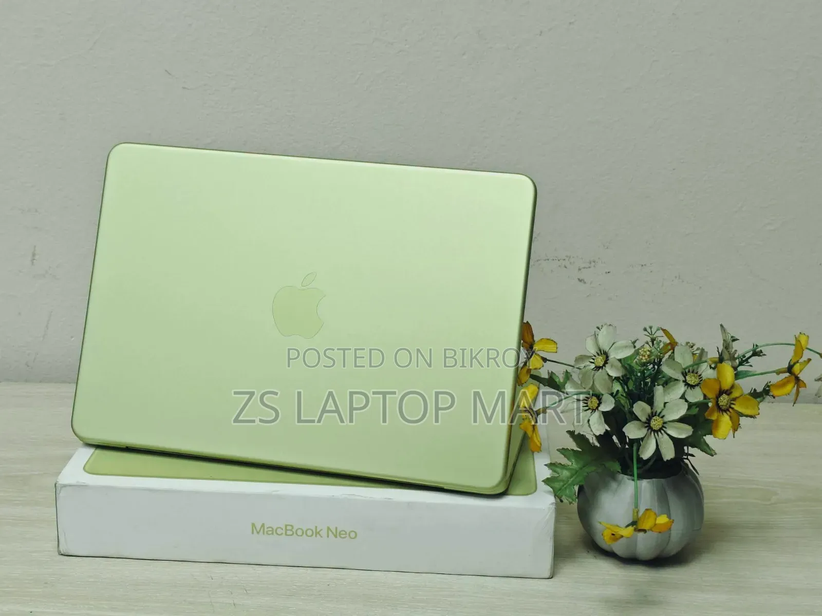 Laptop Apple 8GB Apple M1 Max SSD 256GB