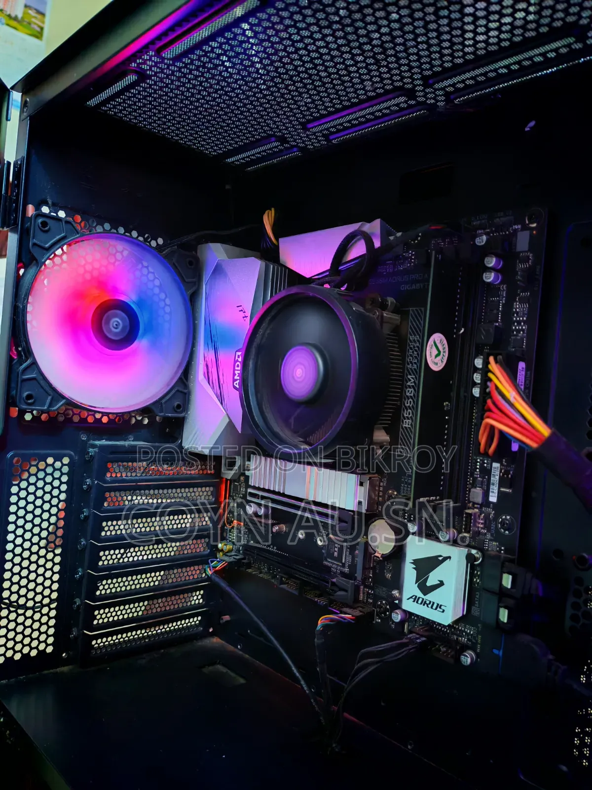 Gigabyte GB-BKi3A-7100 8GB AMD Ryzen 3 SSHD (Hybrid) 1T