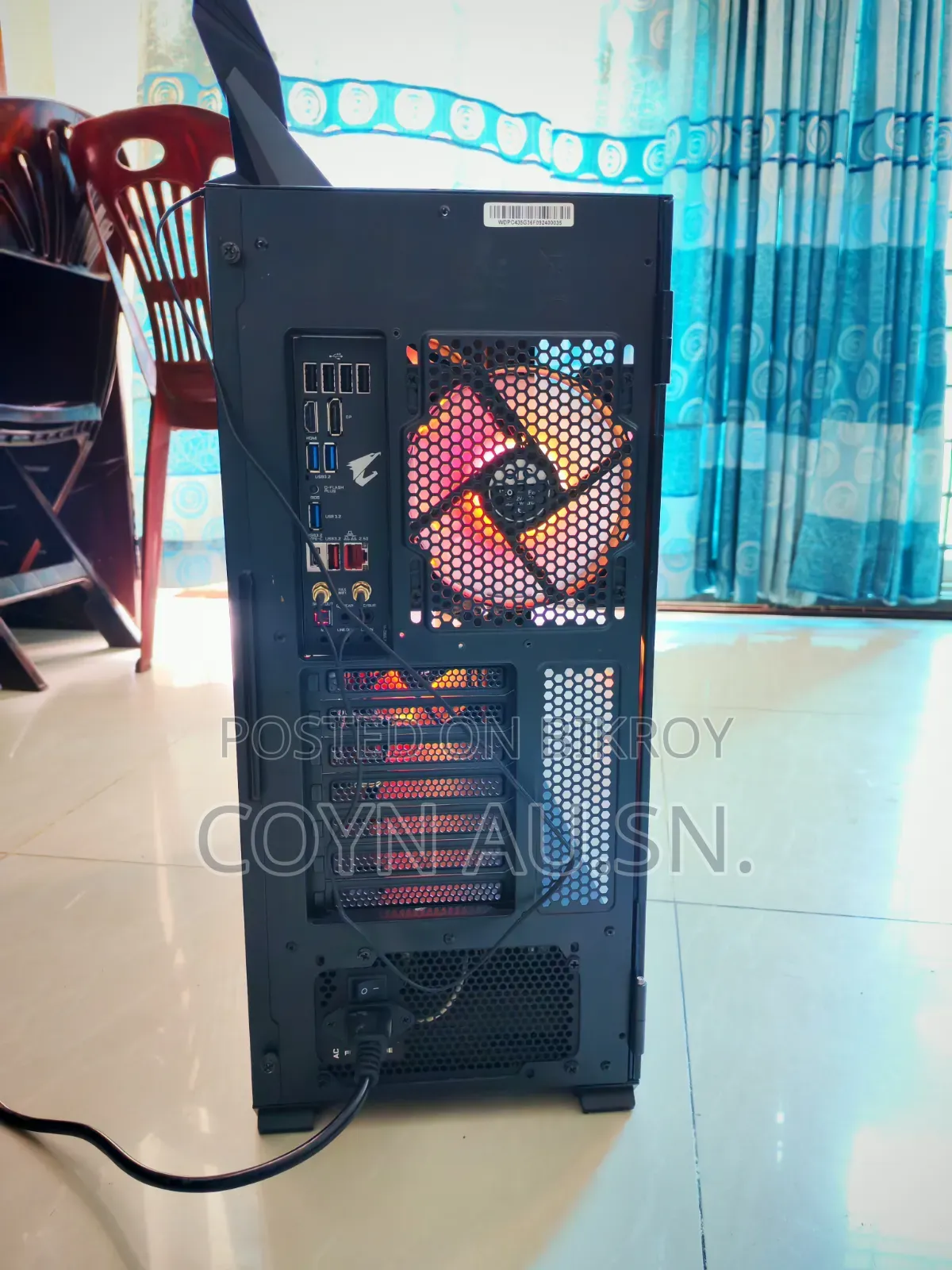 Gigabyte GB-BKi3A-7100 8GB AMD Ryzen 3 SSHD (Hybrid) 1T