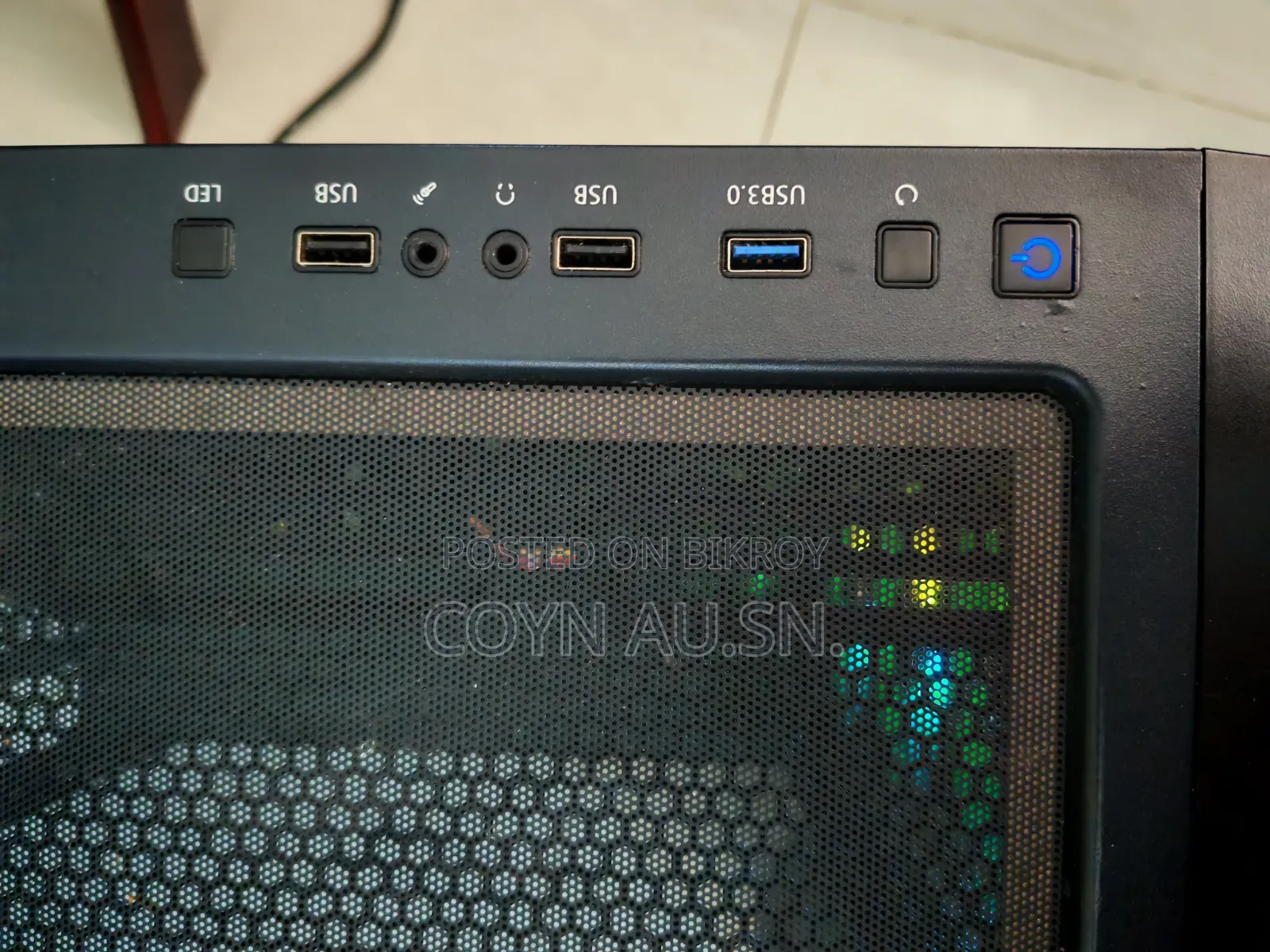 Gigabyte GB-BKi3A-7100 8GB AMD Ryzen 3 SSHD (Hybrid) 1T
