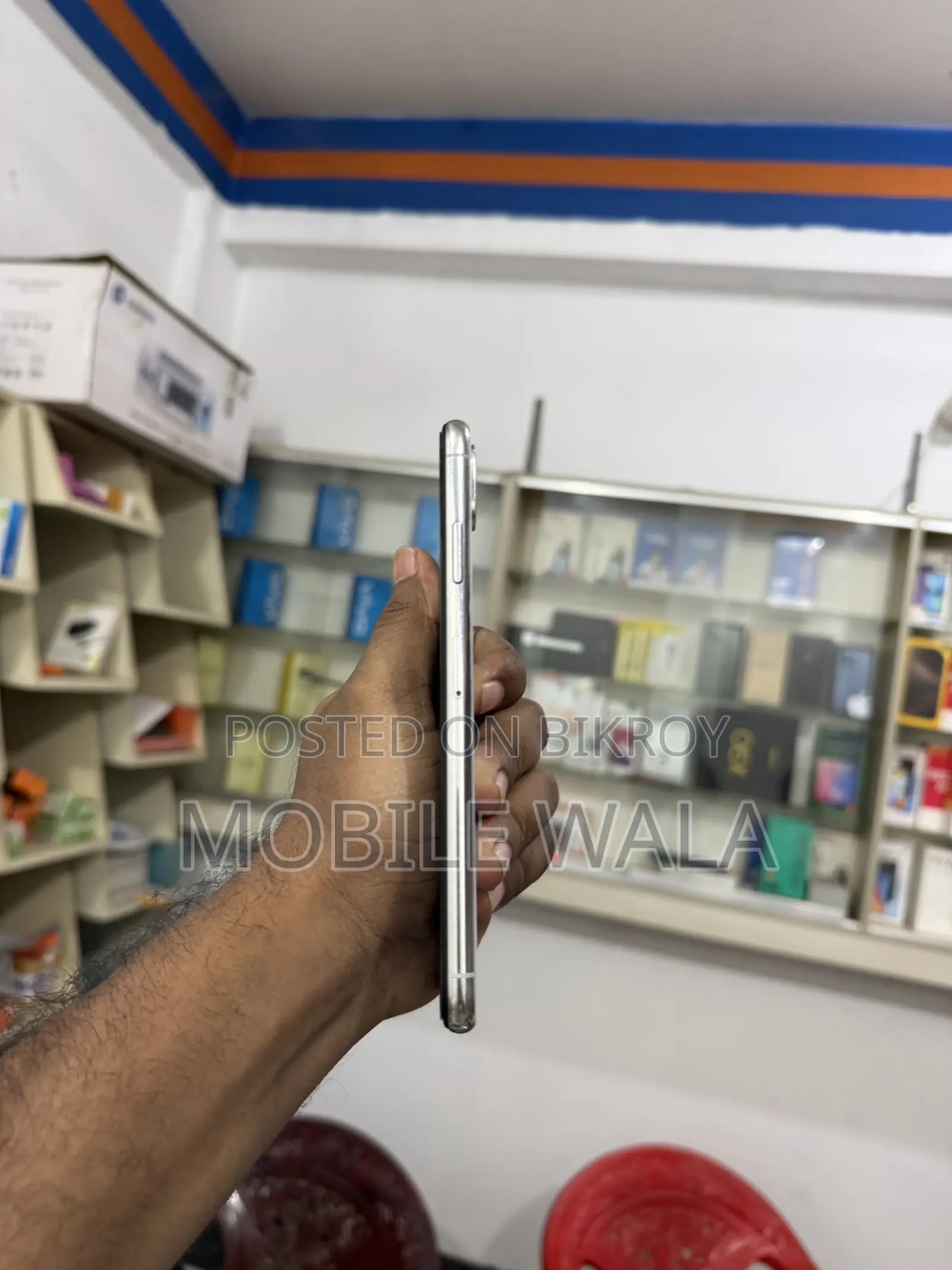 অ্যাপল আইফোন এক্সএস ম্যাক্স ২৫৬ জিবি সাদা