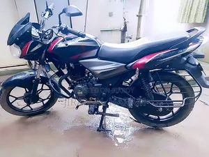 বাজাজ ডিসকভার ১২৫ ২০১৯ কালো
