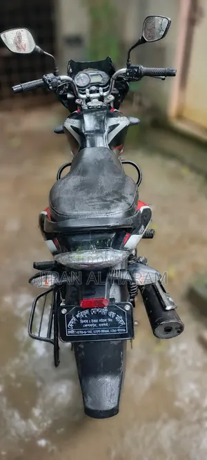 বাজাজ ডিসকভার ১২৫ ২০১৯ কালো