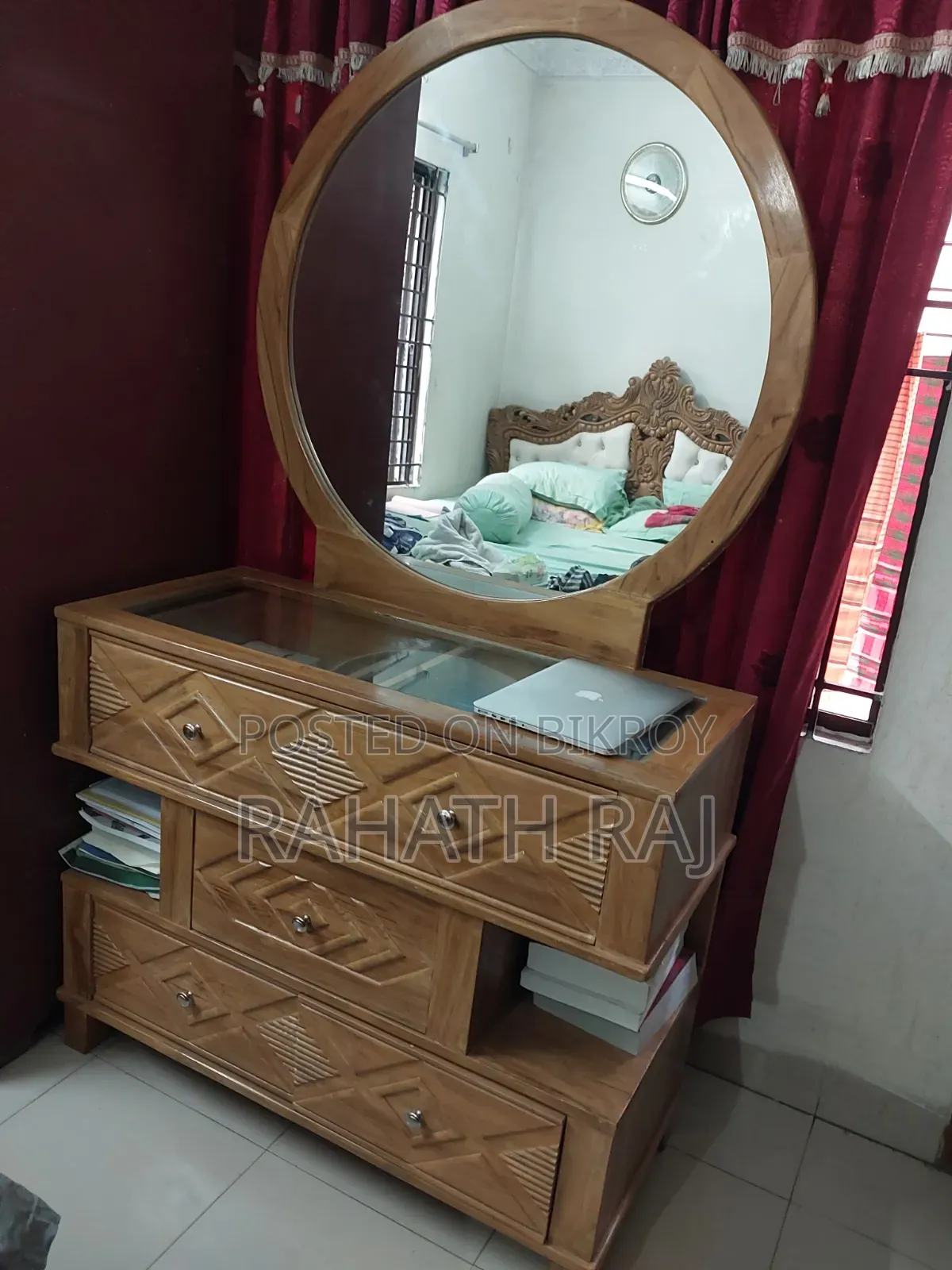 বিক্রয় হবে – ১০০% সেগুন কাঠের ড্রেসিং টেবিল