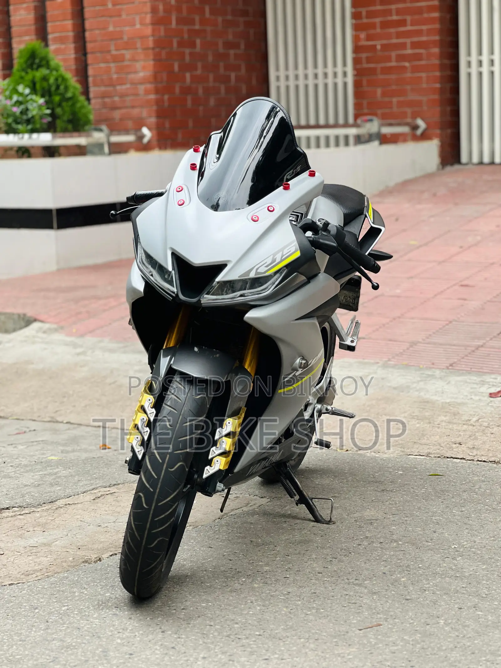 Yamaha R15 V3 2022