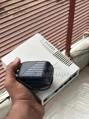 MikroTik RB951G-2HnD Gigabit Wireless Router