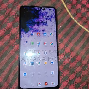 রিয়েলমি ৬৪ জিবি কালো