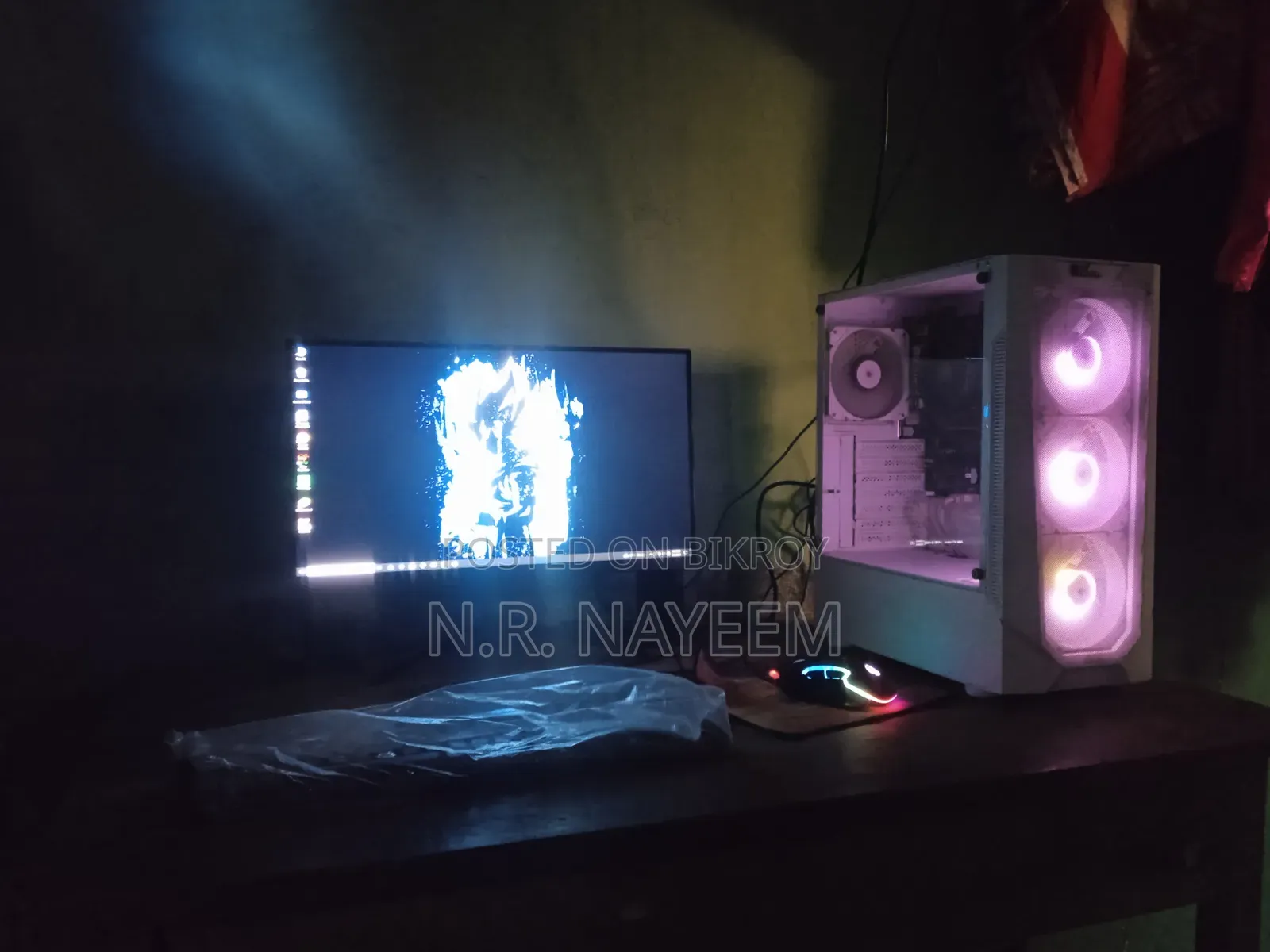 Desktop Computer MSI 8GB AMD Ryzen 5 SSHD (Hybrid) 256GB