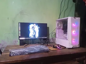 Desktop Computer MSI 8GB AMD Ryzen 5 SSHD (Hybrid) 256GB