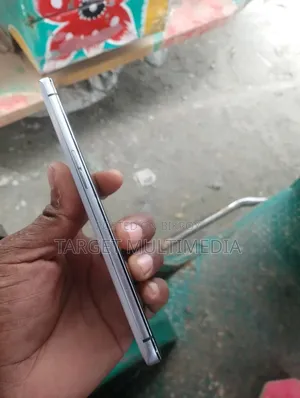 রিয়েলমি এক্স২ প্রো ১২৮ জিবি হোয়াইট