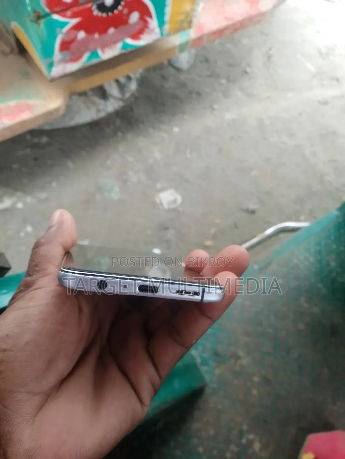 রিয়েলমি এক্স২ প্রো ১২৮ জিবি হোয়াইট