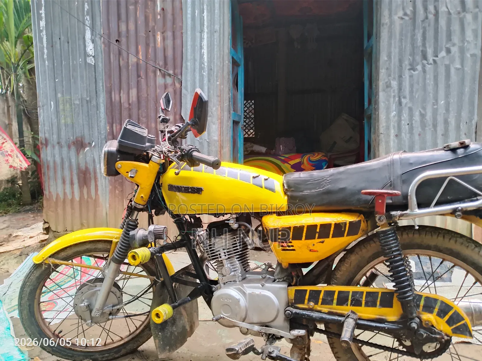 Honda 2007 Yellow