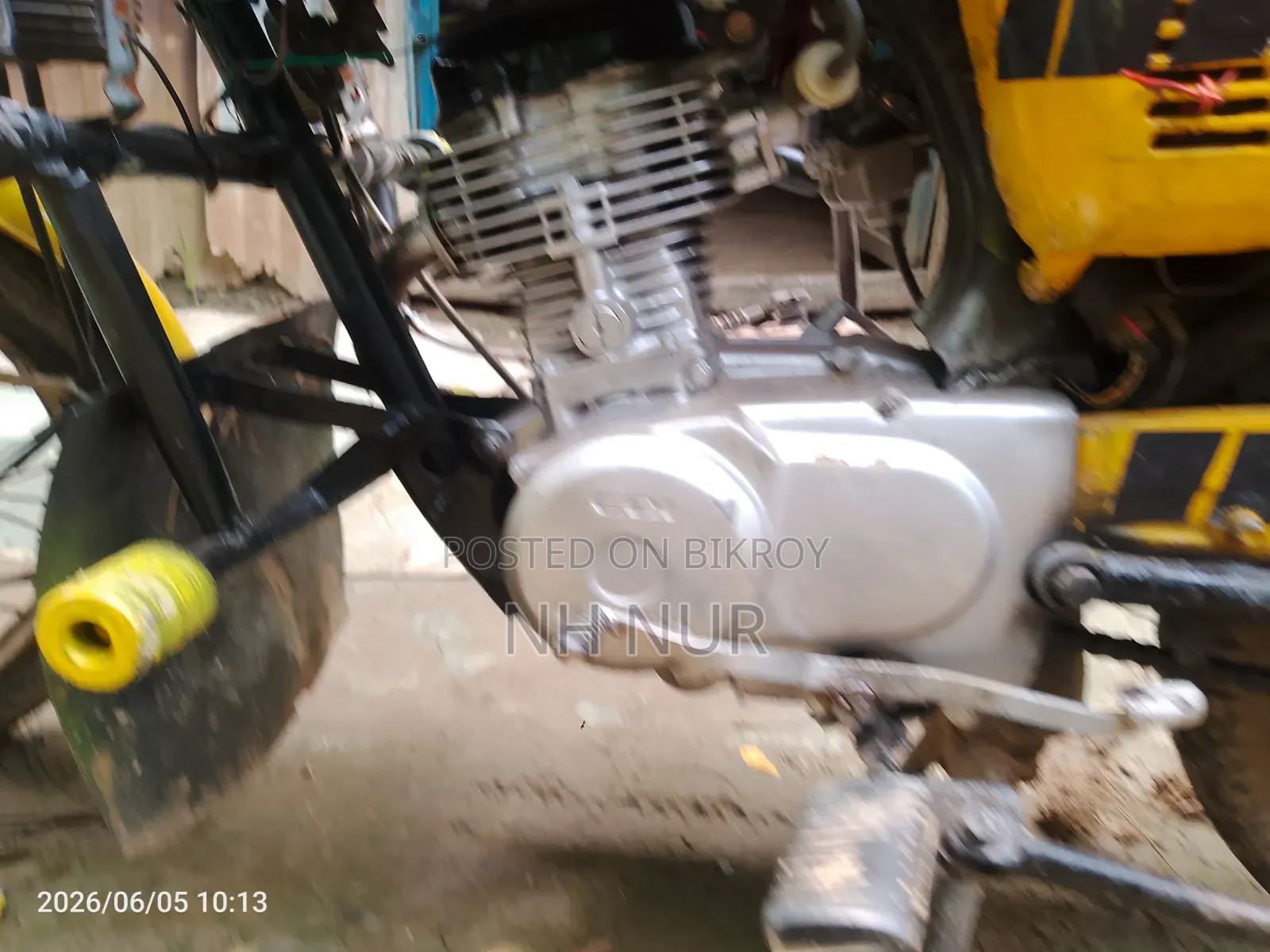 Honda 2007 Yellow