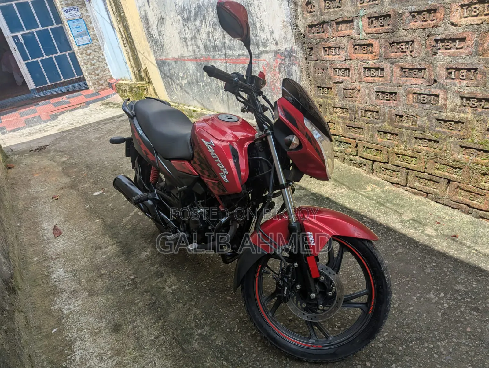 হিরো ইগনিটর ২০২৩ লাল