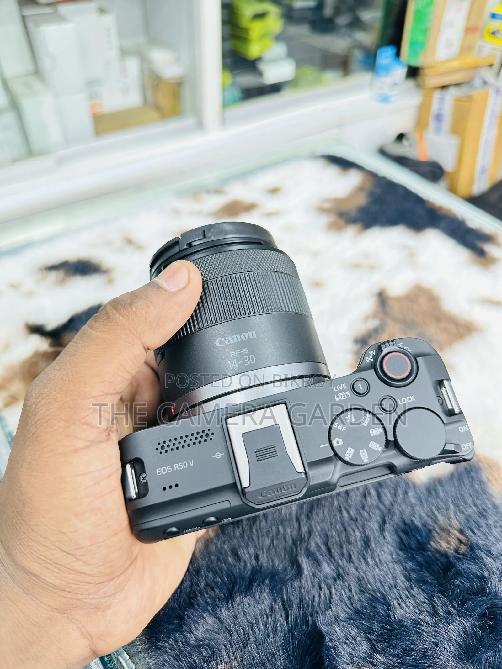 Canon R50v 14 30mm Lens