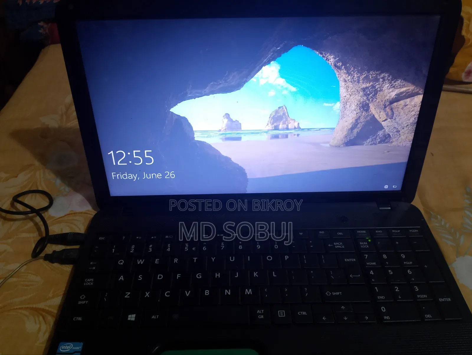 Laptop Toshiba Satellite C850 4GB Intel Core i3 HDD 1T