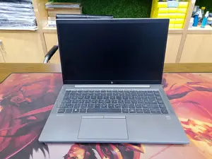 Laptop HP ZBook Firefly 14 G7 8GB Intel Core i7 SSD 256GB
