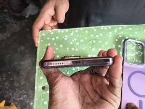 Vivo Y29 128 জিবি ব্ল্যাক
