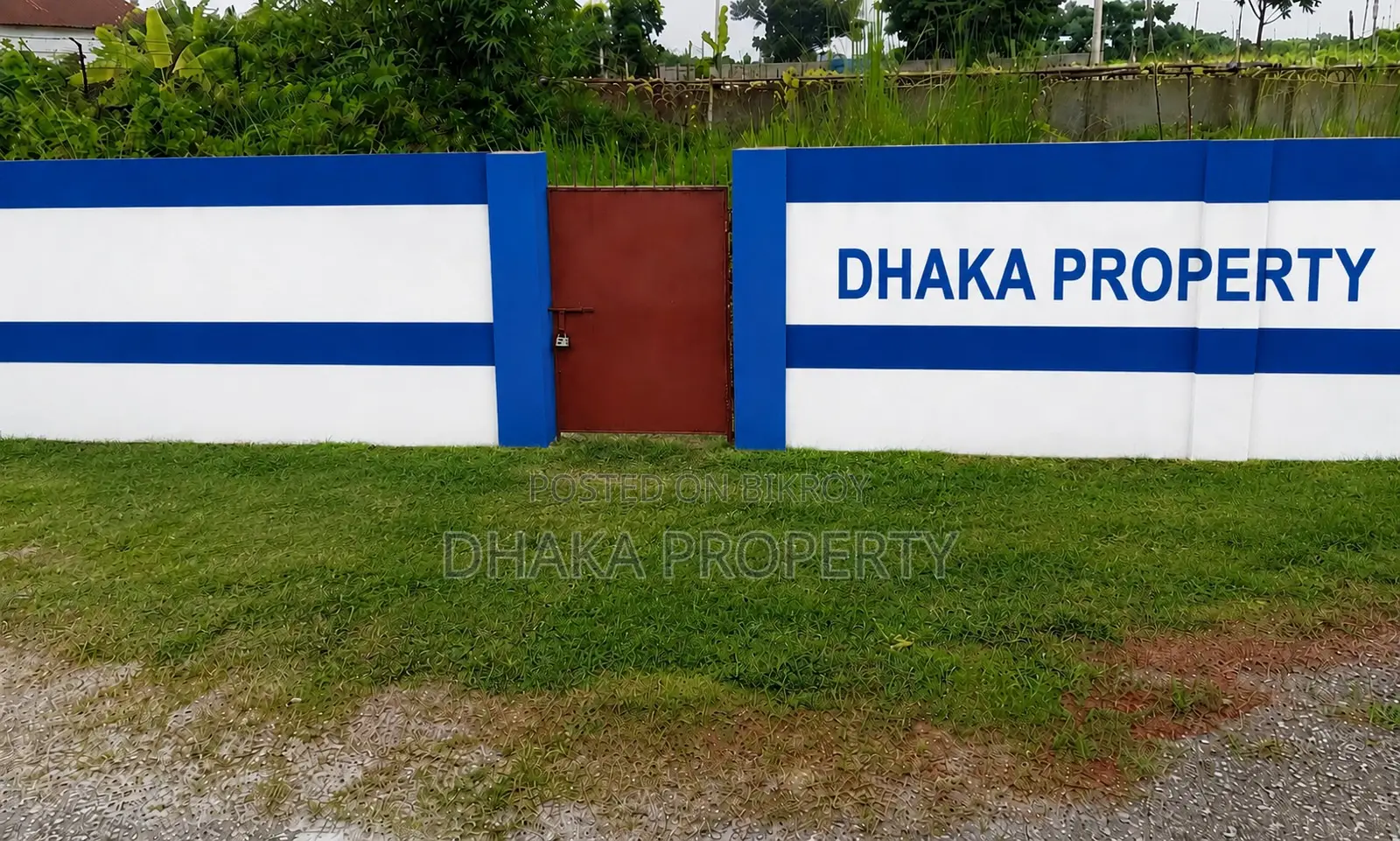 30/30ft Corner 3 Katha South/East Plot at Sector 23