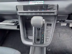 Toyota Noah 2022 Pearl