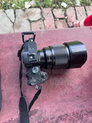 Viltrox 85mm 1.8 Lens