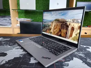 Laptop Lenovo ThinkPad E14 Gen 4 8GB Intel Core i5 SSD 256GB