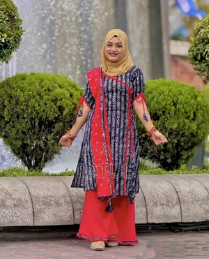 প্রিমিয়াম কোয়ালিটির বাটিক থ্রি-পিস