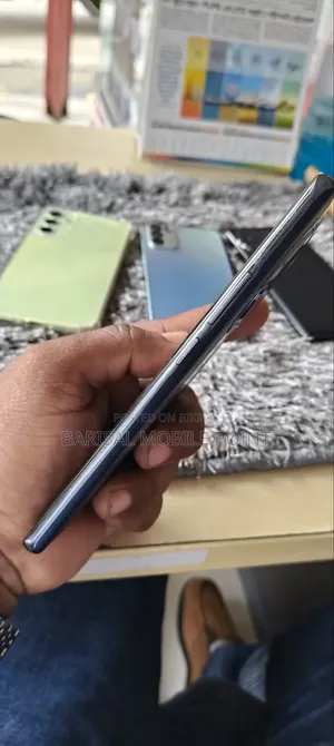 অপো এফ২৭ প্রো+ ১২৮ জিবি নীল