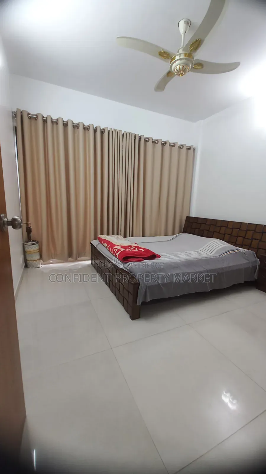 গুলশানে ভাড়ার জন্য আসবাবপত্রসহ ৪ বেডরুমের অ্যাপার্টমেন্ট