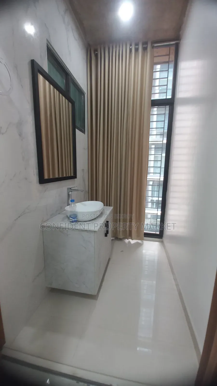 গুলশানে ভাড়ার জন্য আসবাবপত্রসহ ৪ বেডরুমের অ্যাপার্টমেন্ট
