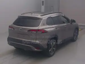 New Toyota Corolla Cross 1.8 Hybrid FWD 2022 Brown