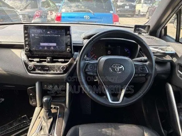 New Toyota Corolla Cross 1.8 Hybrid FWD 2022 Brown