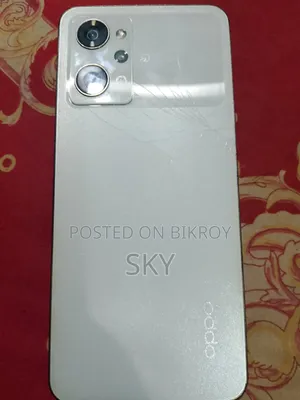 অপ্পো ১২৮ জিবি হোয়াইট
