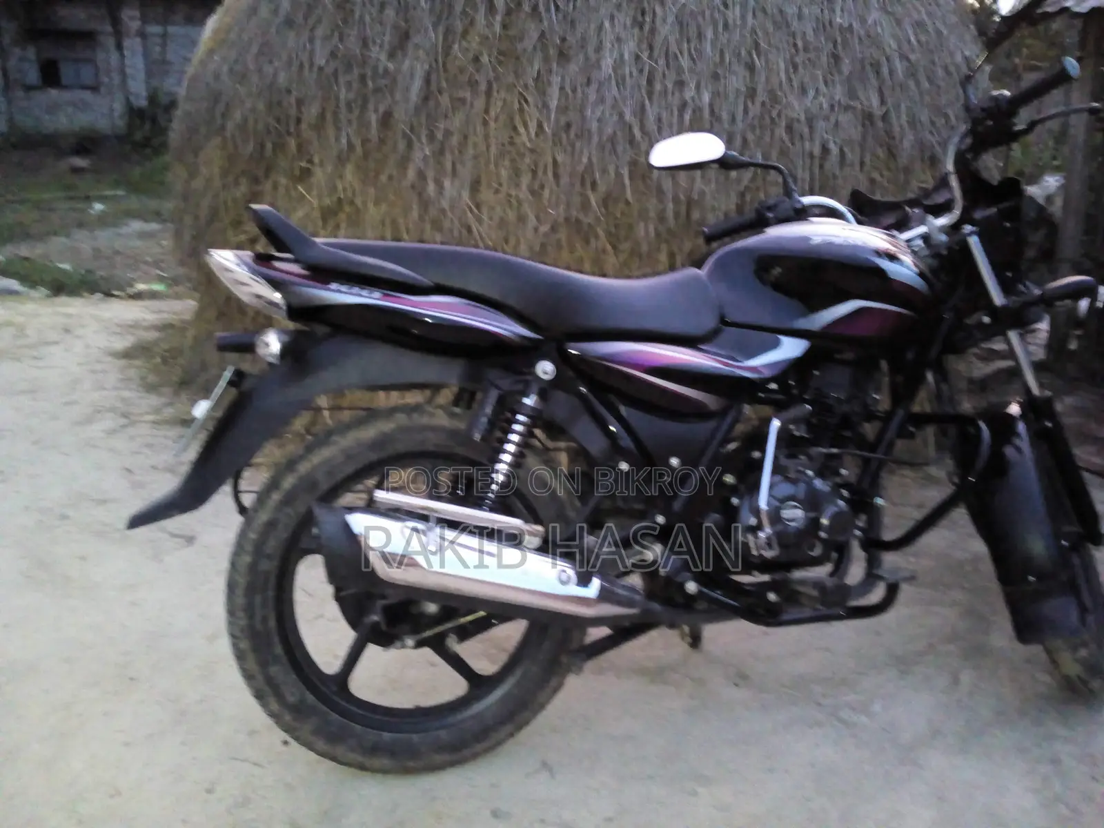 বাজাজ ডিসকভার ১০০ ২০১৬ ব্ল্যাক