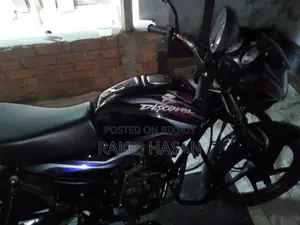 বাজাজ ডিসকভার ১০০ ২০১৬ ব্ল্যাক
