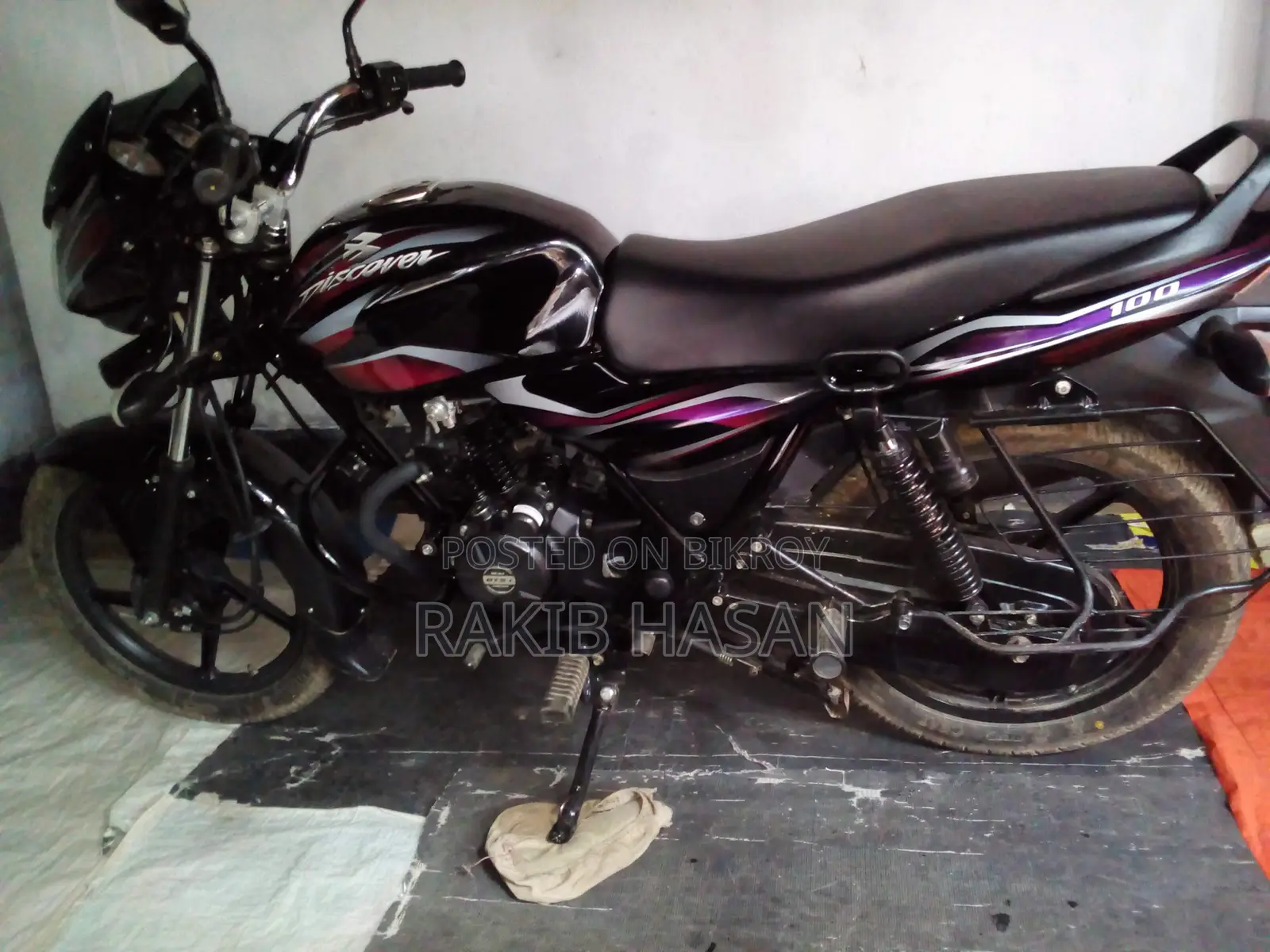 বাজাজ ডিসকভার ১০০ ২০১৬ ব্ল্যাক