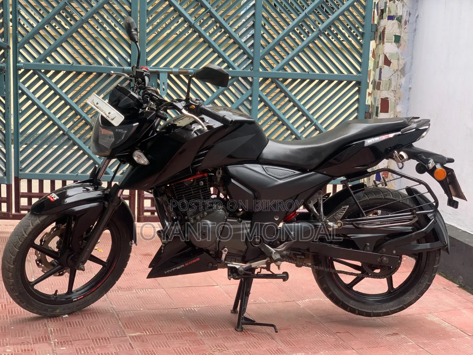 TVS Apache 160 4V 2019 Black