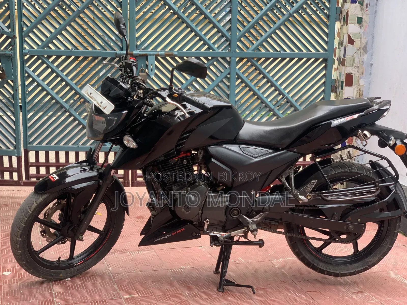 TVS Apache 160 4V 2019 Black