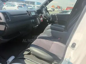 Toyota HiAce 2021 White