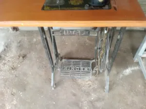 Cloth Sewing Machine