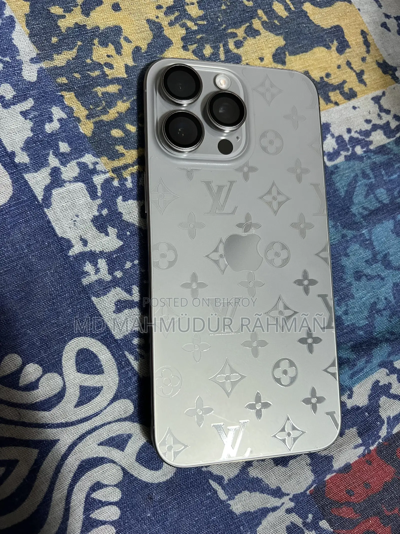 New Apple iPhone 15 Pro Max 256 GB Silver