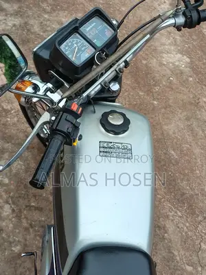 হন্ডা ১৯৮৯ সিলভার