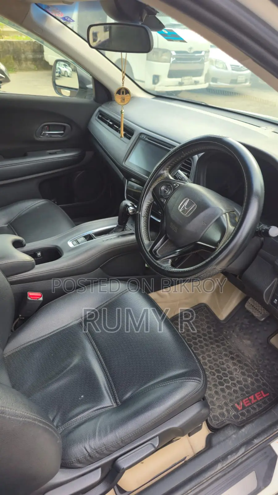 Honda Vezel 1.5 2WD 2014 Pearl