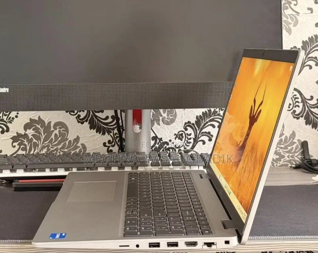 Laptop Dell 3GB Intel SSD 256GB