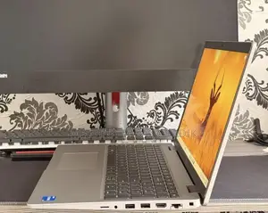 Laptop Dell 3GB Intel SSD 256GB