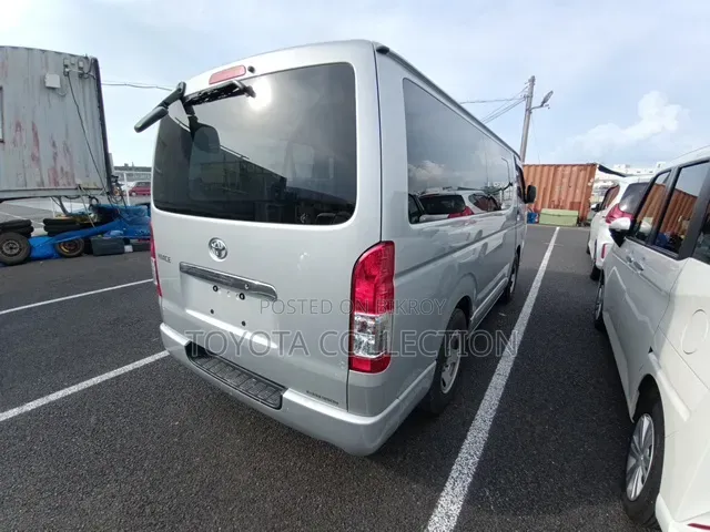 Toyota HiAce 2020 Silver