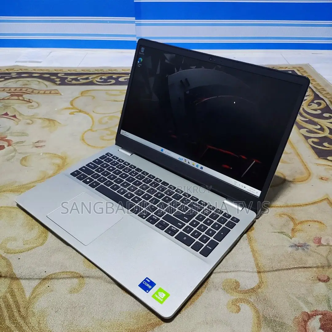 Laptop Dell 4GB Intel SSD 500GB