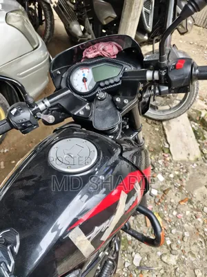 নতুন বাজাজ পালসার ১৫০ ২০২৫ কালো