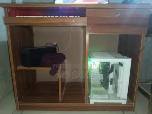 Desktop Computer Asus 8GB AMD Ryzen 5 HDD+SSD 128GB